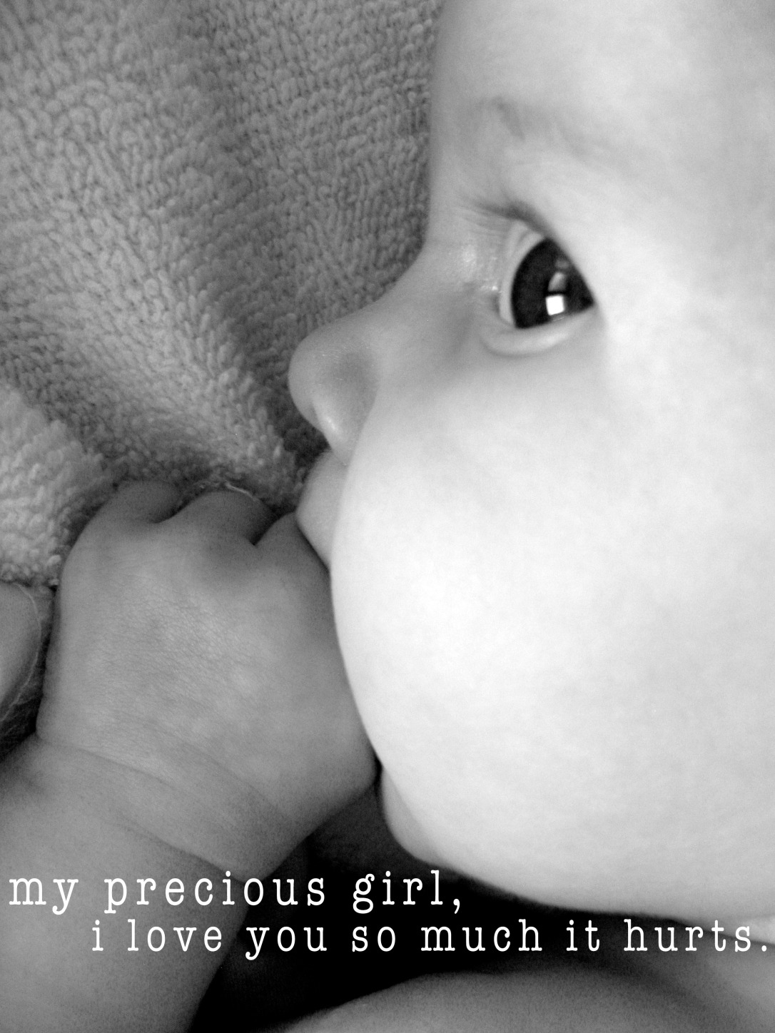 Oaxacaborn - baby Aveline Alenka - black and white baby portait - close up