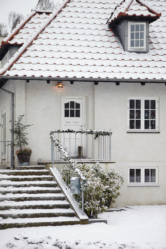 Exterior of Home in Denmark in Winter - Snowy White Christmas - Image from Sköna Hem