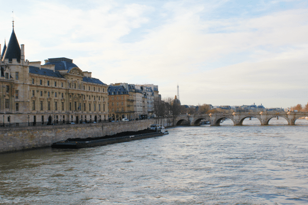 Paris France - Top 5 Reasons to Visit France