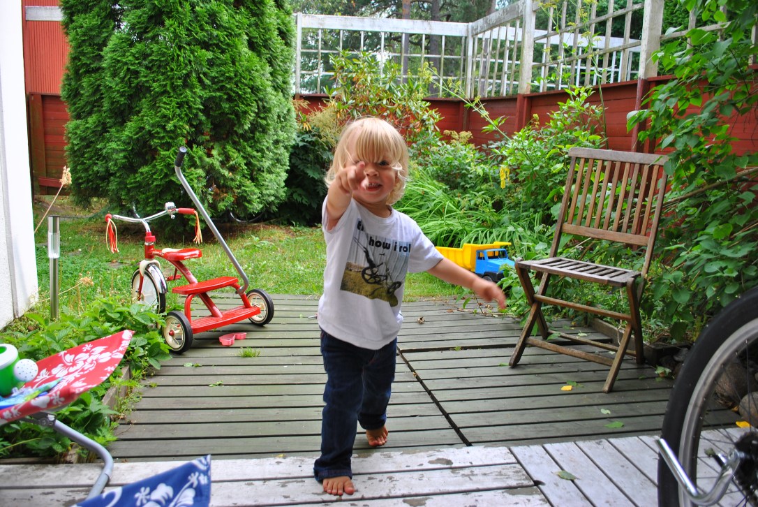 A guest post about little boys clothing by Mrs Agatha from Finland 