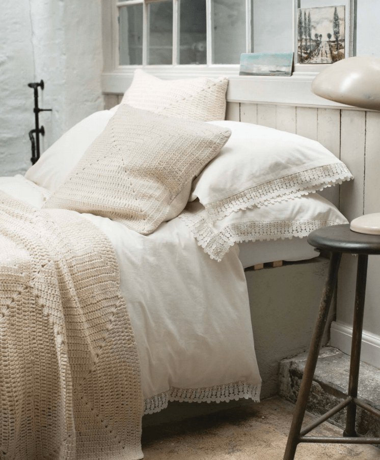 via Toast UK's Autumn Winter 2012 (Toast AW12) Lookbook, as seen on Oaxacaborn dot com