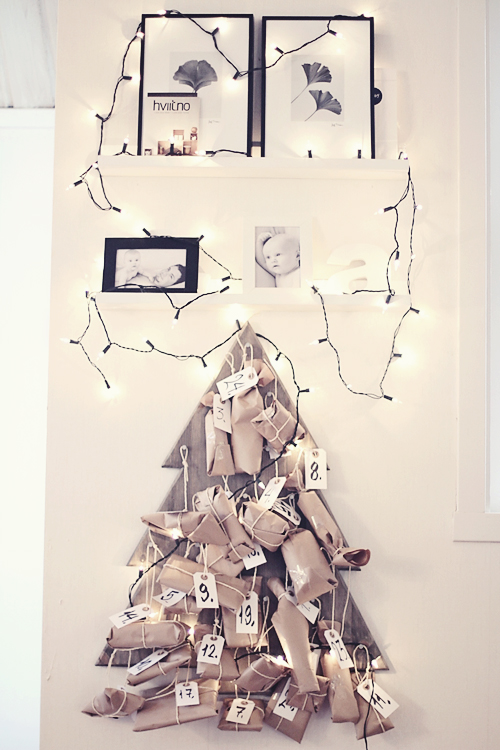Packages on Wooden Tree - Advent Calendar via Noe Pa Hjertet