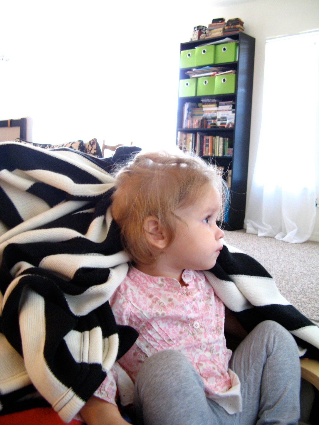 Toddler in living room - photo via Oaxacaborn dot com