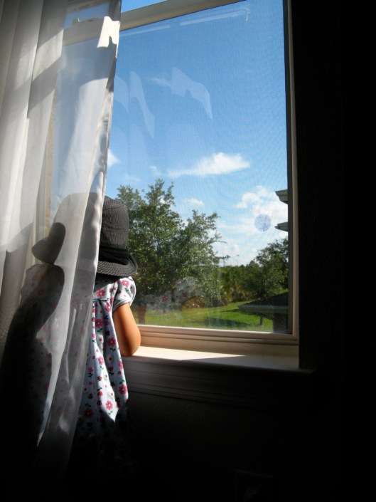 Portrait at sunny window via Oaxacaborn