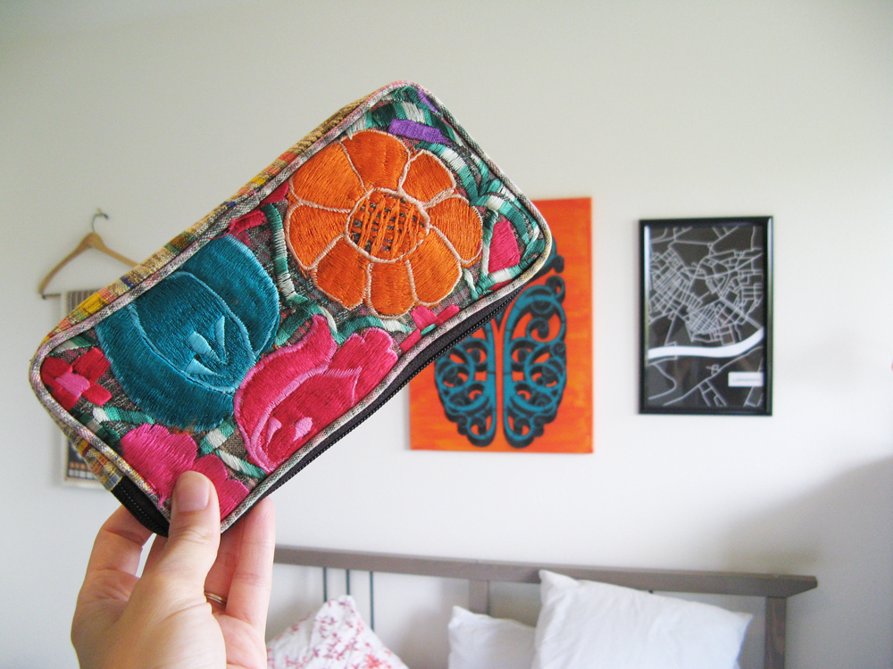  Beautiful Oaxaca embroidered coin purse wallet - Textiles from Oaxaca Mexico