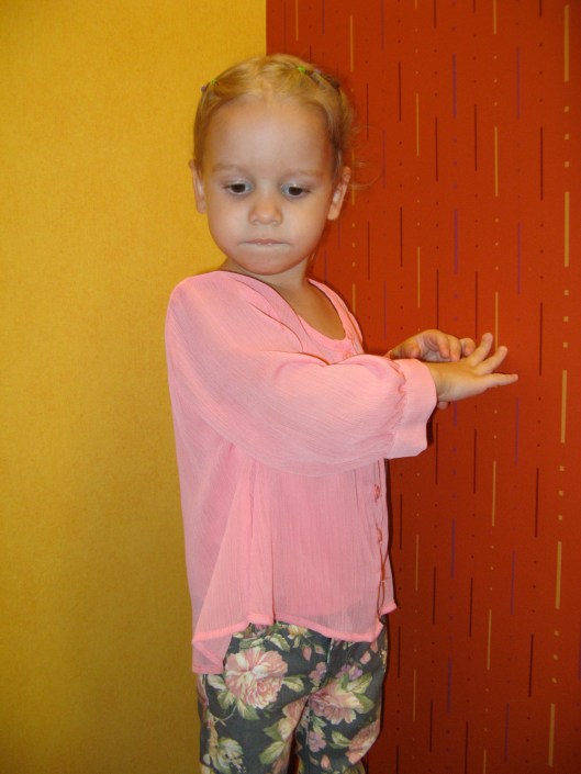 Image - Aveline Alenka in JCP JCPenney Back to School Collection - FirstDayLook Toddler Style - Pink Blouse and Floral Denim on the Oaxacaborn blog