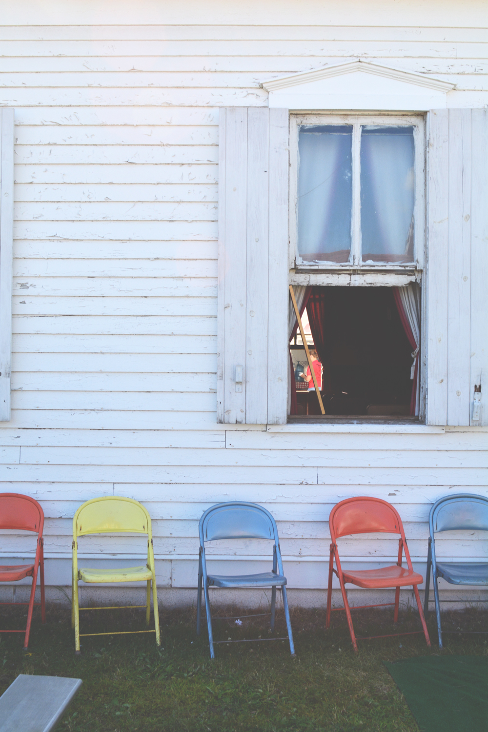 “I want to write something so simply about love or about pain that even as you are reading you feel it and as you read you keep feeling it and though it be my story it will be common, though it be singular it will be known to you so that by the end you will think— no, you will realize— that it was all the while yourself arranging the words, that it was all the time words that you yourself, out of your heart had been saying.”