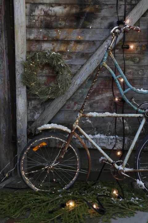 Skandinavisk Jul! Styling by Swedish interiors and gardening store GRANIT