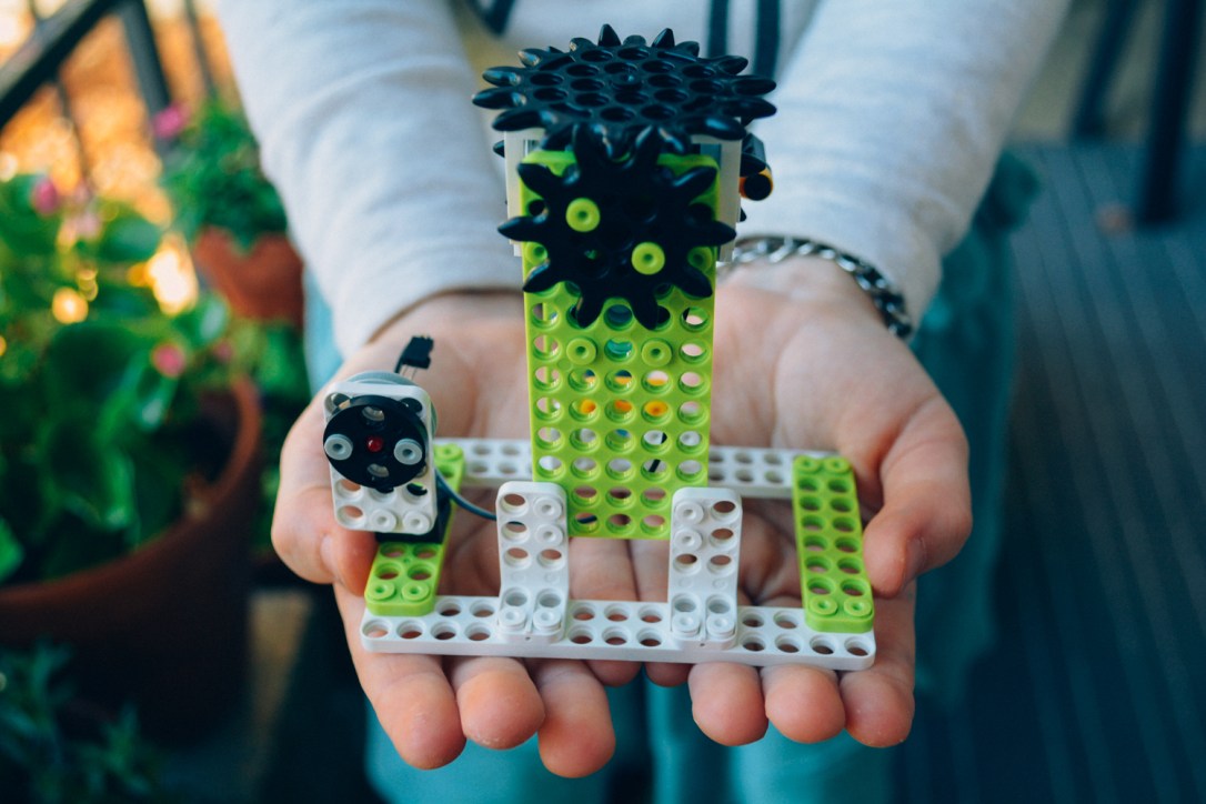 Homeschool Robotics: Robotis Dream 2.0 Review, available at Timberdoodle