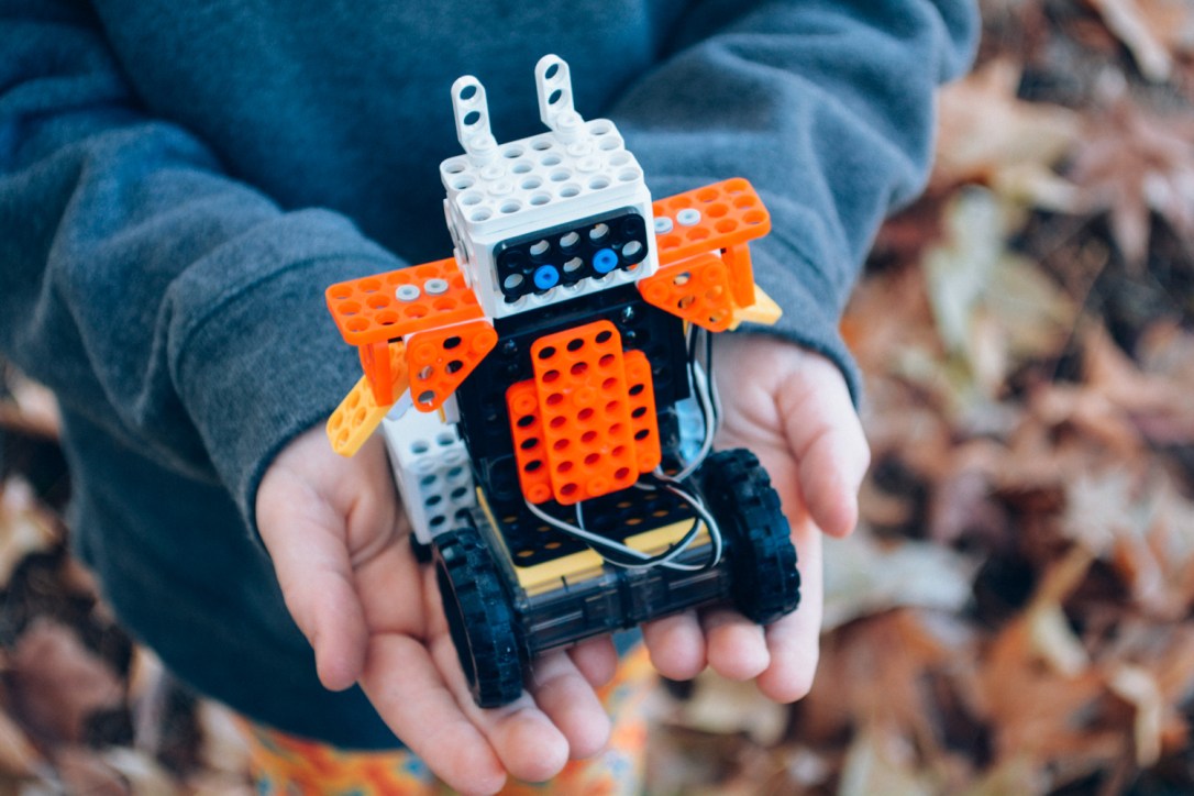 Homeschool Robotics: Robotis Dream 2.0 Review, available at Timberdoodle