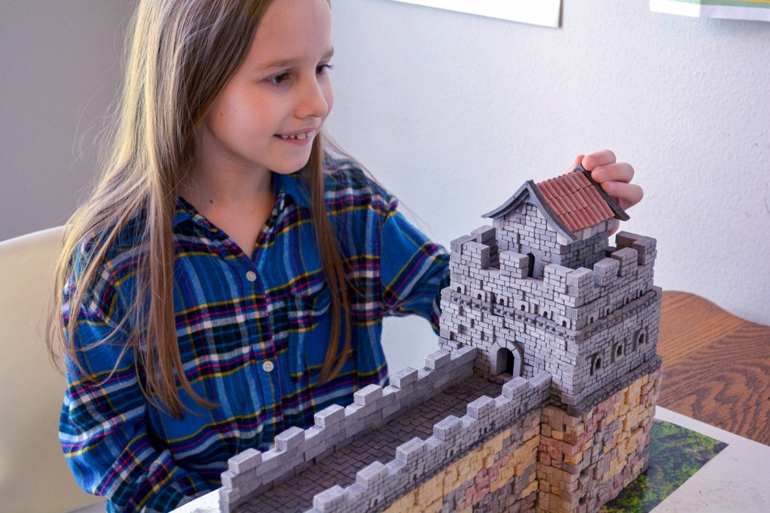 Great Wall of China project for kids: Mini Bricks Timberdoodle homeschool review