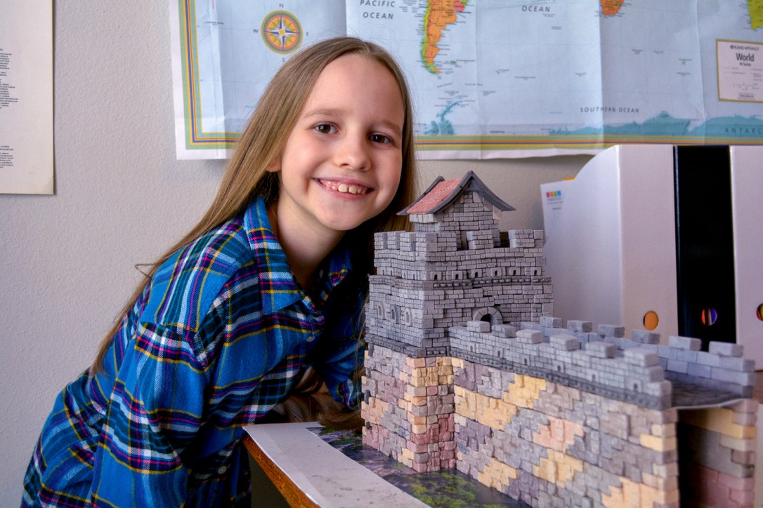 Great Wall of China project for kids: Mini Bricks Timberdoodle homeschool review